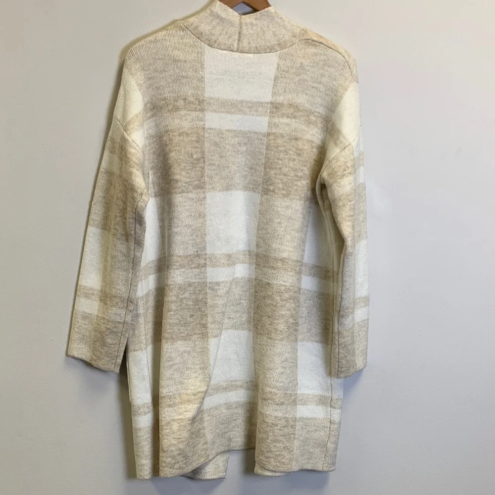 Time and Tru Tan and Cream Knit Sweater